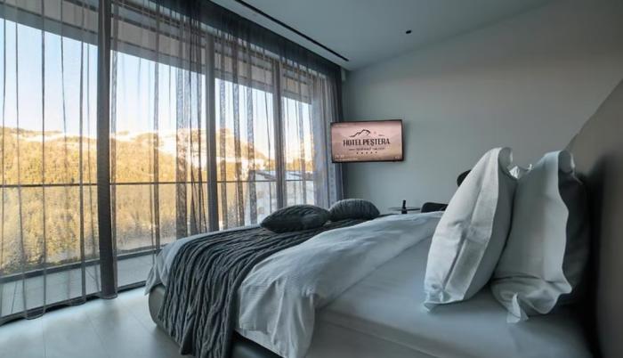 Hotel Pestera Wellness & Spa Moroeni Cameră foto