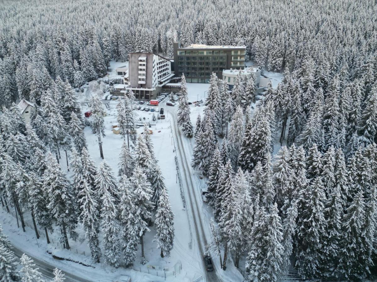 Hotel Pestera Wellness & Spa Moroeni Exterior foto