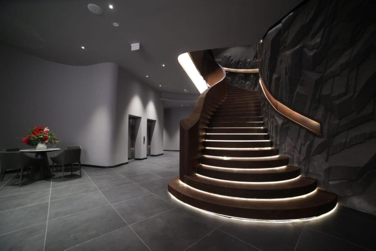 Hotel Pestera Wellness & Spa Moroeni Exterior foto