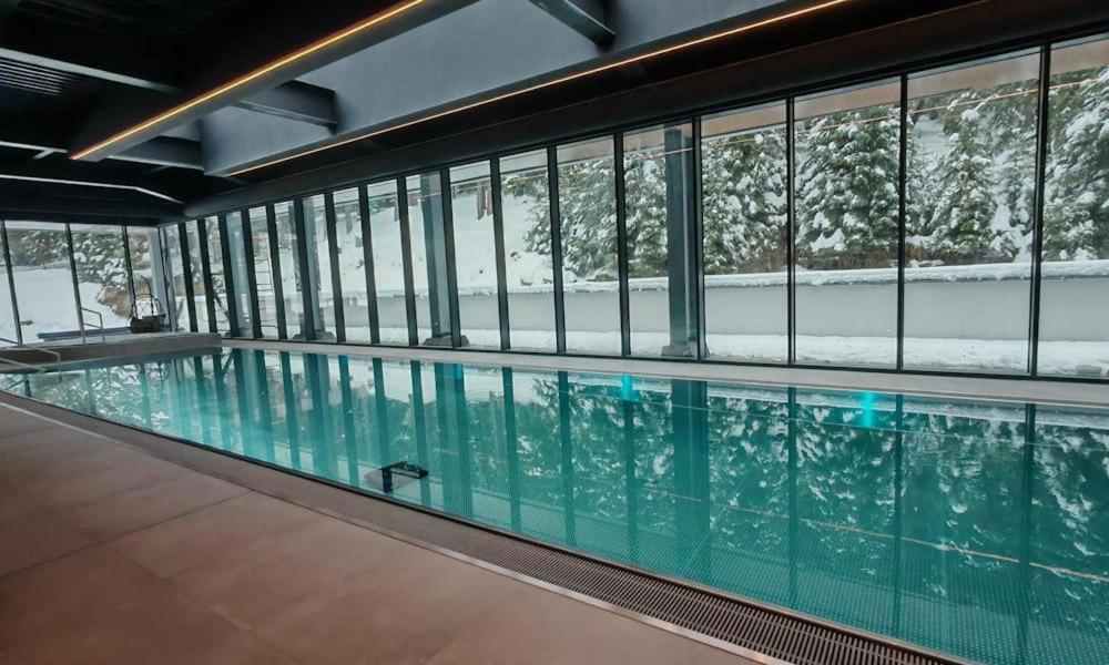 Hotel Pestera Wellness & Spa Moroeni Exterior foto