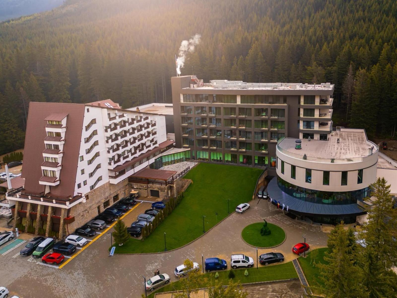 Hotel Pestera Wellness & Spa Moroeni Exterior foto